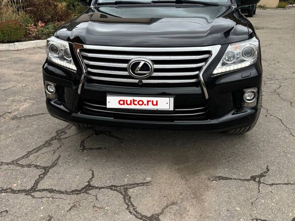 2014 Lexus LX 570 III Рестайлинг, чёрный, 4950000 рублей