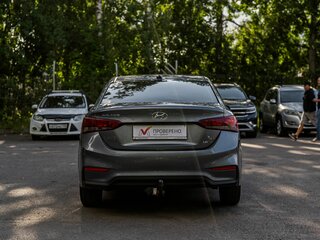 2019 Hyundai Solaris II, серый, 1117000 рублей, вид 4