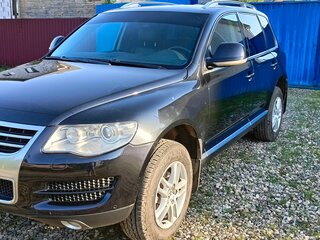 2008 Volkswagen Touareg I Рестайлинг, чёрный, 1500000 рублей, вид 3