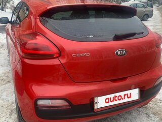 2016 Kia Ceed II Рестайлинг, красный, 1550000 рублей, вид 4