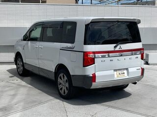 2022 Mitsubishi Delica D:5 I Рестайлинг, белый, 2900200 рублей, вид 3