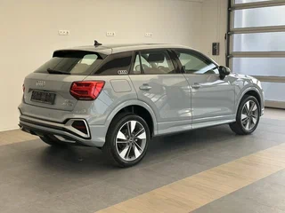 2026 Audi Q2 L 35 TFSI I Рестайлинг, серый, 3880000 рублей, вид 5