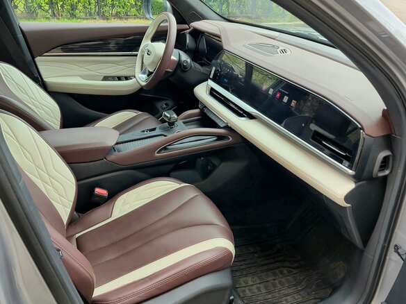 2022 Geely Monjaro (Xingyue L) I, серый, 2850000 рублей - вид 16