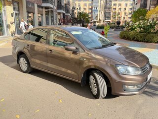 2019 Volkswagen Polo V Рестайлинг, коричневый, 1050000 рублей, вид 3