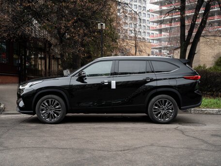 2026 Toyota Highlander IV (XU70), чёрный, 5250000 рублей, вид 4