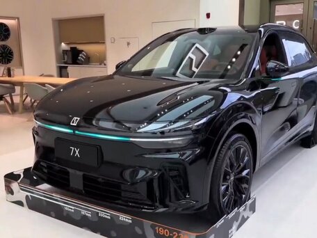 2026 Zeekr 7X I Рестайлинг, чёрный, 9350000 рублей, вид 1