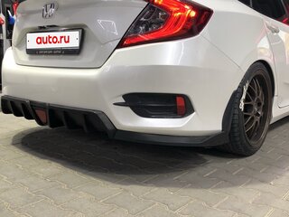 2017 Honda Civic X, белый, 1650000 рублей, вид 5