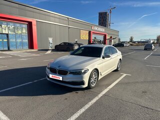 2018 BMW 5 серии 520d xDrive VII (G30/G31/G38), белый, 2999000 рублей, вид 1
