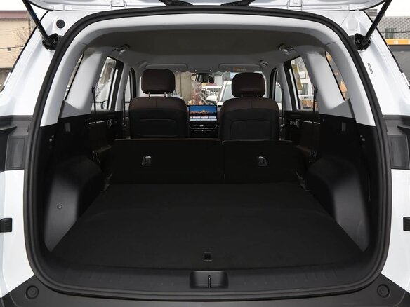 2026 Wuling Starlight 560, белый, 2147750 рублей - вид 21
