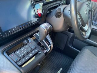2015 Honda Stepwgn Spada V, чёрный, 1630000 рублей, вид 3