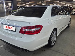 2012 Mercedes-Benz E-Класс 200 7G-Tronic IV (W212, S212, C207), белый, 1350000 рублей, вид 3