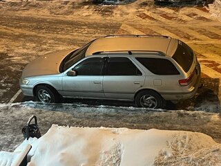 1998 Toyota Mark II Qualis VIII (X100), серый, 800000 рублей, вид 3