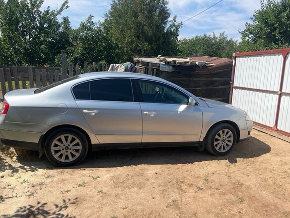 2006 Volkswagen Passat B6, серебристый, 460000 рублей - вид 2