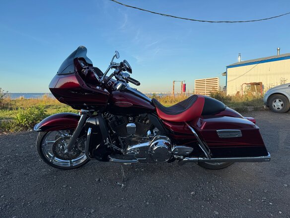 2011 Harley-Davidson CVO Road Glide, красный, 1650000 рублей - вид 5