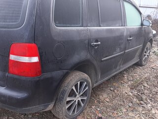 2006 Volkswagen Touran I, чёрный, 525000 рублей, вид 3