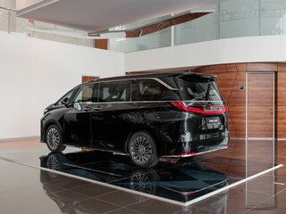 2025 Lexus LM 350h II, чёрный, 16690000 рублей, вид 2