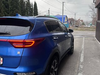 2019 Kia Sportage IV Рестайлинг, синий, 1650000 рублей, вид 5