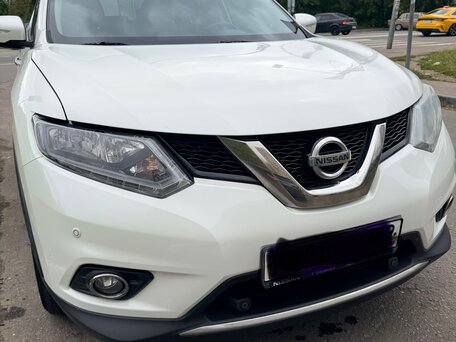 2017 Nissan X-Trail III, белый, 1680000 рублей, вид 4