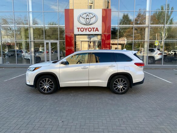 2019 Toyota Highlander III (XU50) Рестайлинг, белый - вид 7