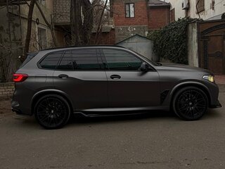 2019 BMW X5 40i IV (G05/G18), чёрный, 4000000 рублей, вид 4