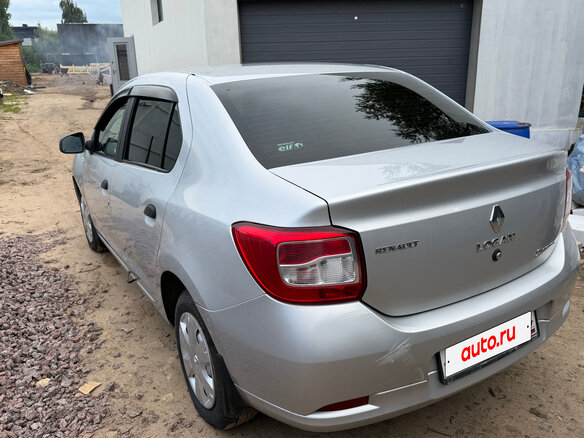 2017 Renault Logan II, серебристый, 650000 рублей - вид 1