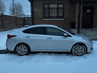 2018 Hyundai Solaris II, серебристый, 1250000 рублей, вид 4