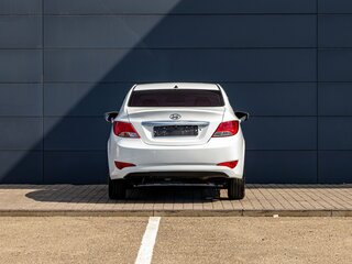 2016 Hyundai Solaris I Рестайлинг, белый, 865000 рублей, вид 5