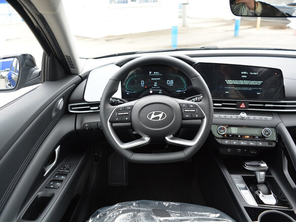 2026 Hyundai Elantra VII (CN7) Рестайлинг, чёрный, 2199000 рублей - вид 13