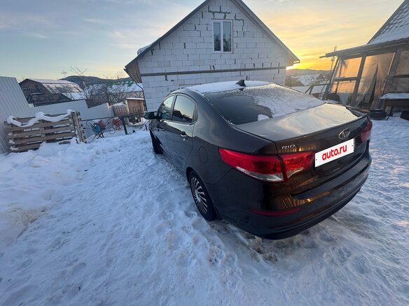 2015 Kia Rio III Рестайлинг, коричневый, 520000 рублей - вид 4