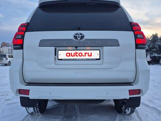 2017 Toyota Land Cruiser Prado 150 Series Рестайлинг 2, белый, 4900000 рублей, вид 5