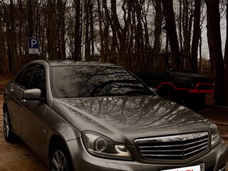 2011 Mercedes-Benz C-Класс 180 BlueEFFICIENCY III (W204) Рестайлинг, серый, 1600000 рублей, вид 1