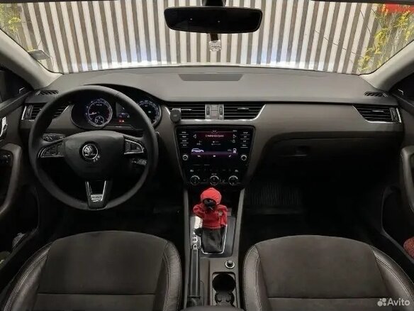 2017 Skoda Octavia Scout III (A7) Рестайлинг, белый, 2527000 рублей - вид 37