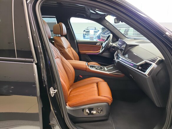 2026 BMW X7 40d I (G07) Рестайлинг, чёрный, 17490000 рублей - вид 14
