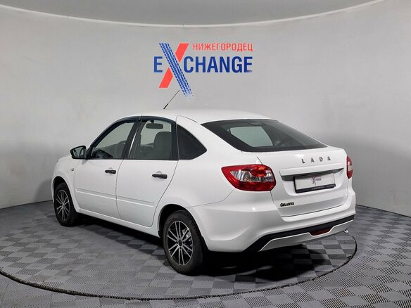 2019 Lada (ВАЗ) Granta I Рестайлинг, белый, 617000 рублей - вид 7