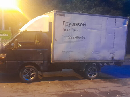 2011 Hyundai H100, синий, 480000 рублей, вид 2