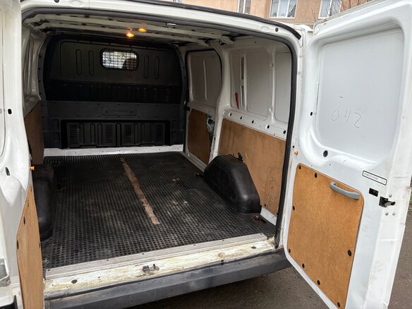 2010 Ford Transit, белый, 1099000 рублей - вид 6