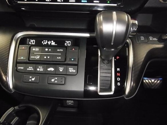 2019 Honda Stepwgn Spada V Рестайлинг, синий, 1700000 рублей - вид 14