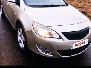 2011 Opel Astra J, золотистый, 550000 рублей, вид 1