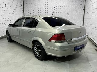 2009 Opel Astra H Рестайлинг, бежевый, 450000 рублей, вид 4