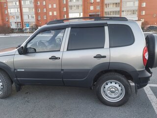 2012 Chevrolet Niva I Рестайлинг, серый, 490000 рублей, вид 5