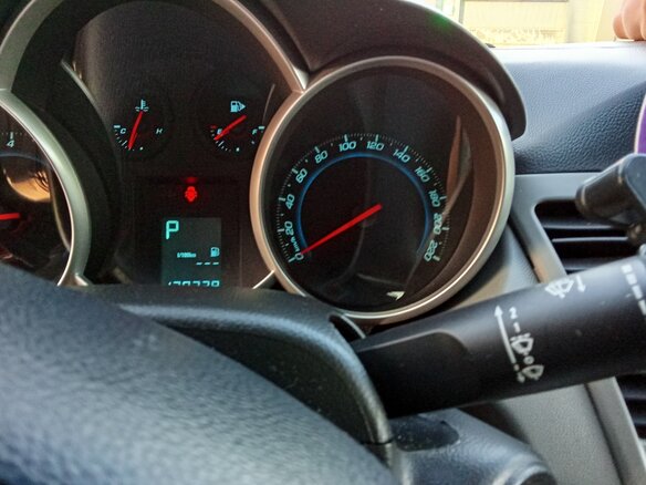 2012 Chevrolet Cruze I, красный, 810000 рублей - вид 12