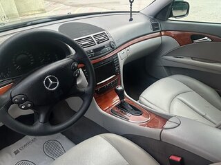 2008 Mercedes-Benz E-Класс 200 III (W211, S211) Рестайлинг, чёрный, 1150000 рублей, вид 2