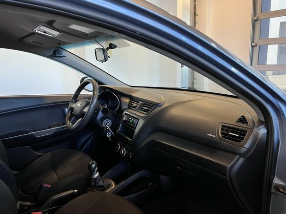 2013 Kia Rio III, голубой - вид 10