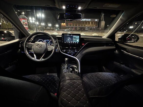 2023 Toyota Camry VIII (XV70) Рестайлинг, белый, 3550000 рублей - вид 5