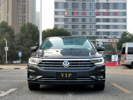 2022 Volkswagen Sagitar III Рестайлинг, серый, 1650000 рублей, вид 2