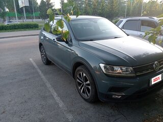 2019 Volkswagen Tiguan II, синий, 2052000 рублей, вид 2