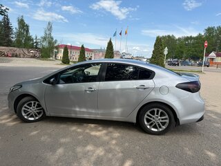 2017 Kia Cerato III Рестайлинг (Classic), серебристый, 1330000 рублей, вид 2