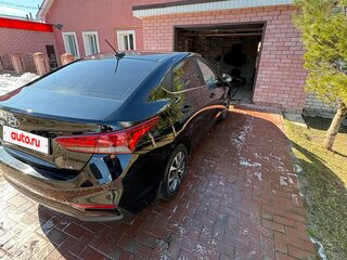 2017 Hyundai Solaris II, чёрный, 1450000 рублей, вид 4