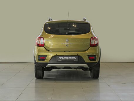 2015 Renault Sandero II, зелёный, 920000 рублей, вид 4