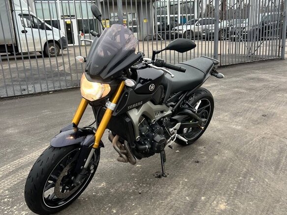 2014 Yamaha MT-09 (FZ-09), фиолетовый, 630000 рублей - вид 4